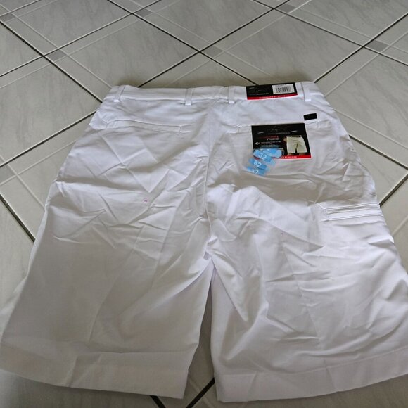NWT Greg Norman White Shorts 32 - Picture 3 of 5